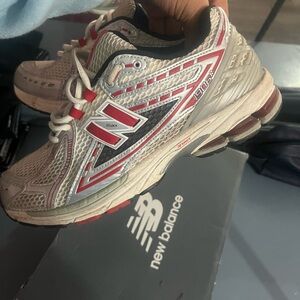 New Balance 1906 crimson